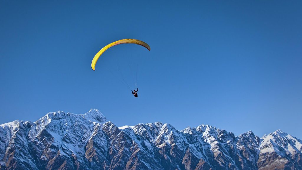 mountain-sky-mountain-range-flying-fly-freedom-67385-pxhere.com (1)